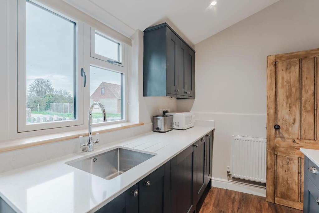 3 Mill Street - Norfolk Cottage Agency โฮลท์ ภายนอก รูปภาพ